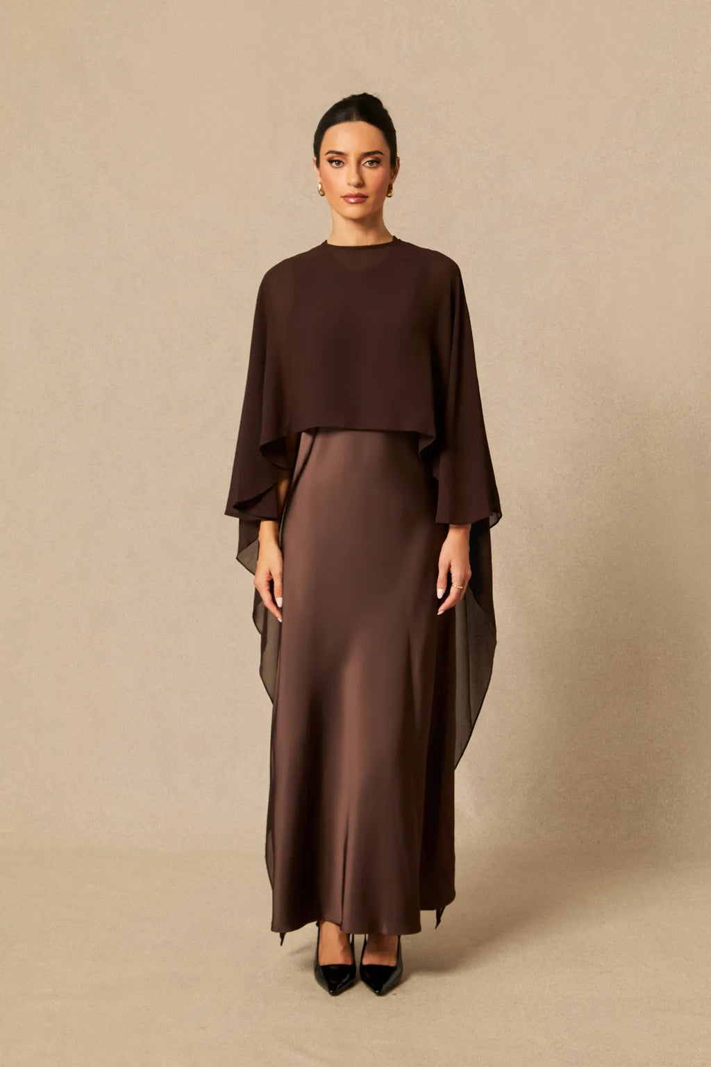 Crew Neck Sleeveless Maxi Dress with Cape