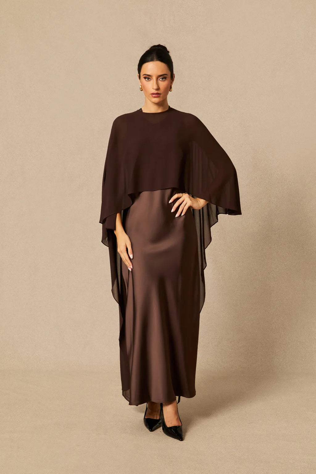 Crew Neck Sleeveless Maxi Dress with Cape