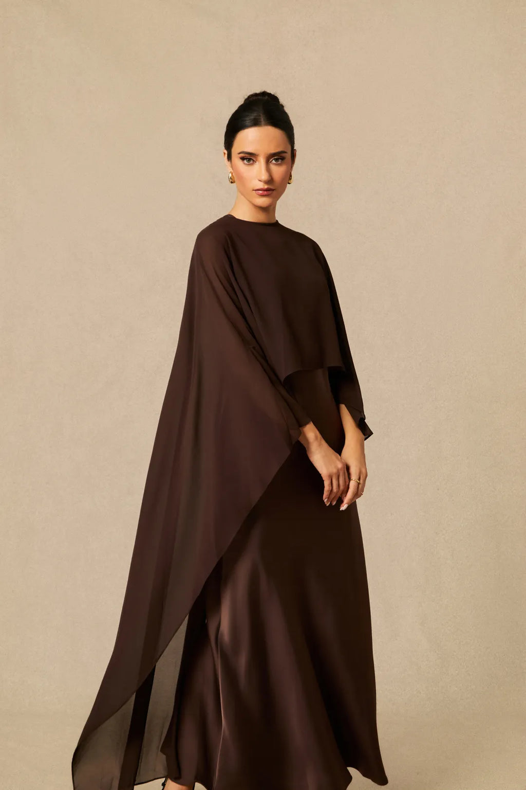 Crew Neck Sleeveless Maxi Dress with Cape